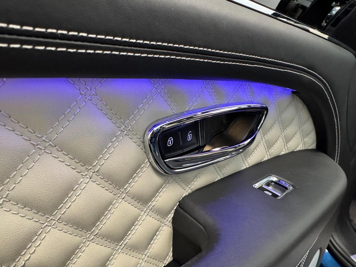 Used Bentley Bentayga 2021 for sale - 77759026: Photo 78