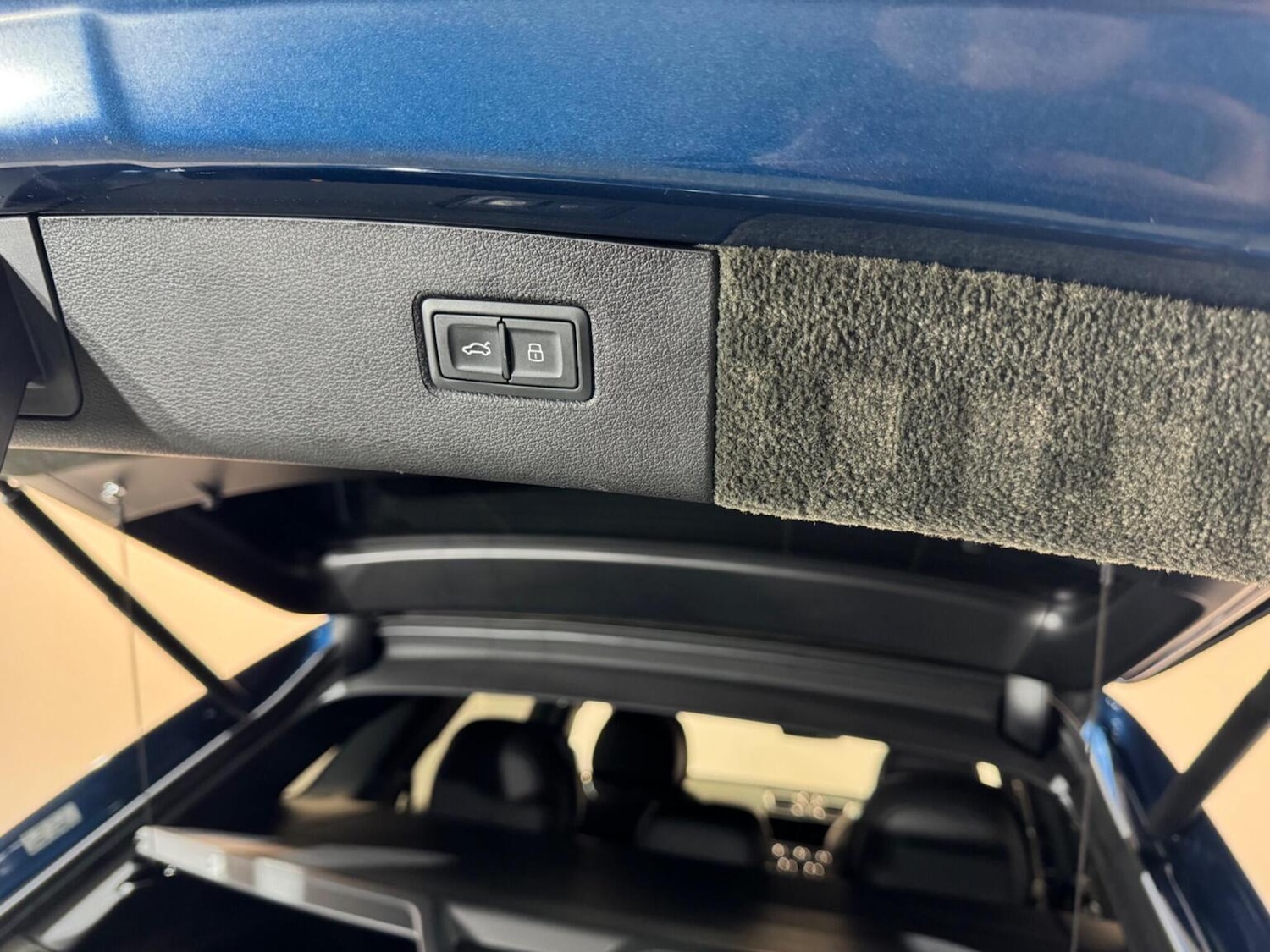 Used Bentley Bentayga 2021 for sale - 77759026: Photo 82