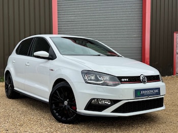 Used Volkswagen Polo 2016 for sale - 79104219: Photo