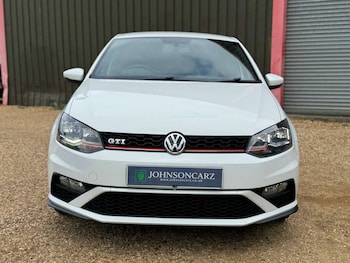 Used Volkswagen Polo 2016 for sale - 79104219: Photo
