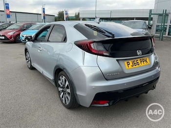 Used Honda Civic 2016 for sale - 79826842: Photo