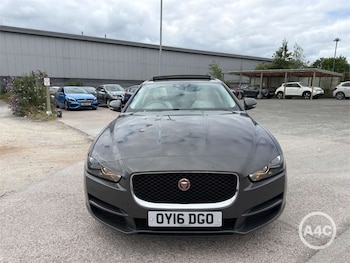 Used Jaguar XE 2016 for sale - 79081961: Photo