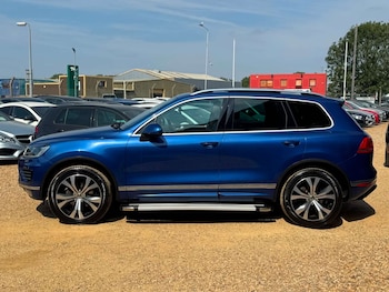 Used Volkswagen Touareg 2015 for sale - 79130967: Photo