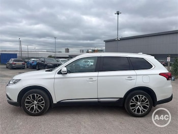 Used Mitsubishi Outlander 2017 for sale - 78801762: Photo