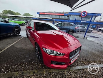 Used Jaguar XE 2018 for sale - 78654389: Photo