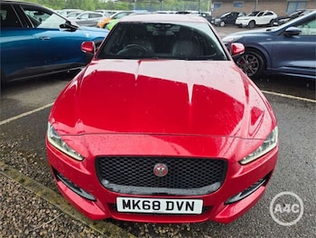 Used Jaguar XE 2018 for sale - 78654389: Photo