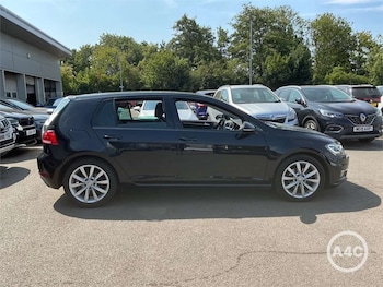 Used Volkswagen Golf 2019 for sale - 79308052: Photo