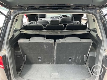 Used Volkswagen Touran 2016 for sale - 79124255: Photo