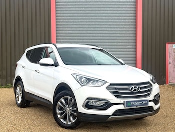 Used Hyundai Santa Fe 2016 for sale - 79044732: Photo