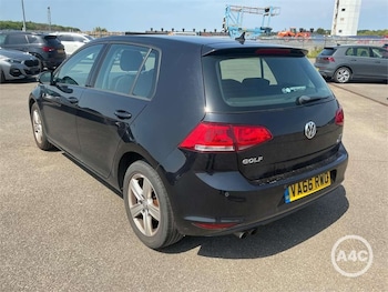 Used Volkswagen Golf 2017 for sale - 78755854: Photo