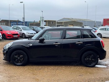 Used MINI Hatch 2019 for sale - 78594593: Photo