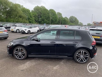 Used Volkswagen Golf 2018 for sale - 78654391: Photo
