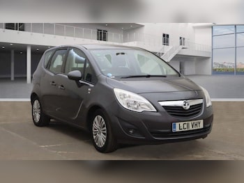 (11) - 1.4 16V Excite Euro 5 5dr