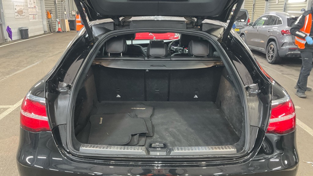 Used Mercedes-Benz GLC 2016 for sale - 76891770: Photo 7