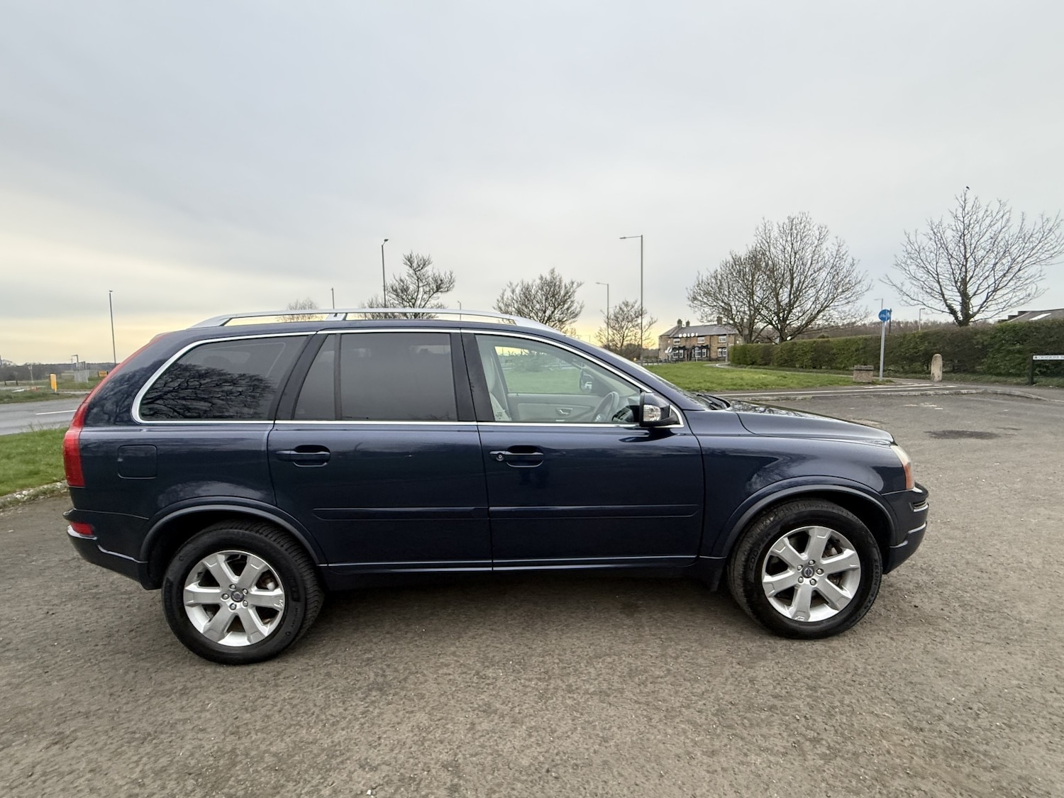 Used Volvo XC90 2012 for sale - 78004510: Photo 2