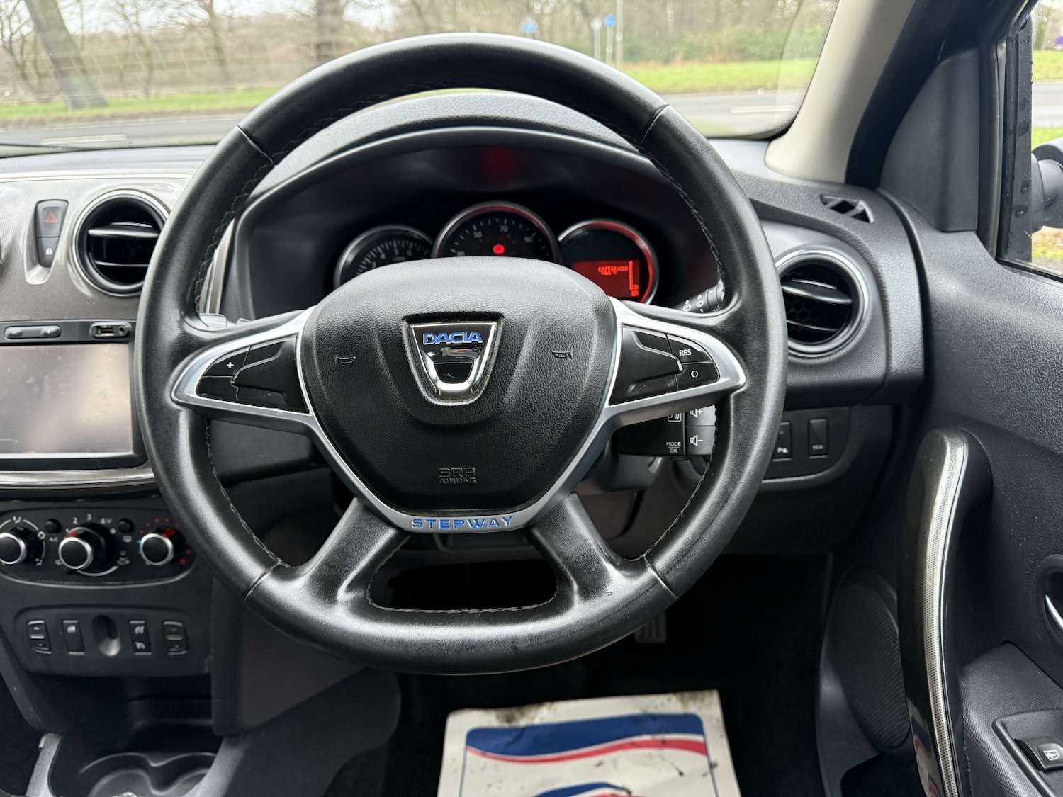 Used Dacia Sandero Stepway 2018 for sale - 77303758: Photo 19