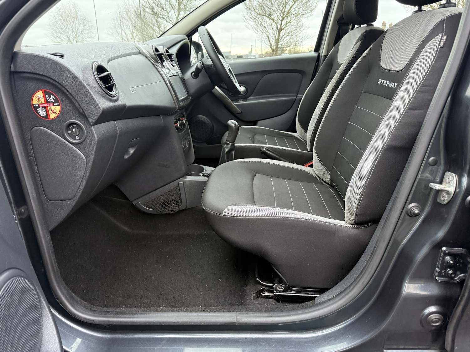 Used Dacia Sandero Stepway 2018 for sale - 77303758: Photo 27