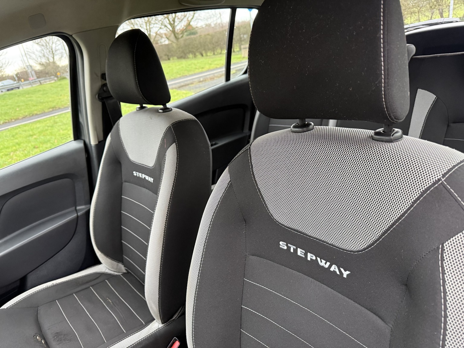 Used Dacia Sandero Stepway 2018 for sale - 77303758: Photo 30