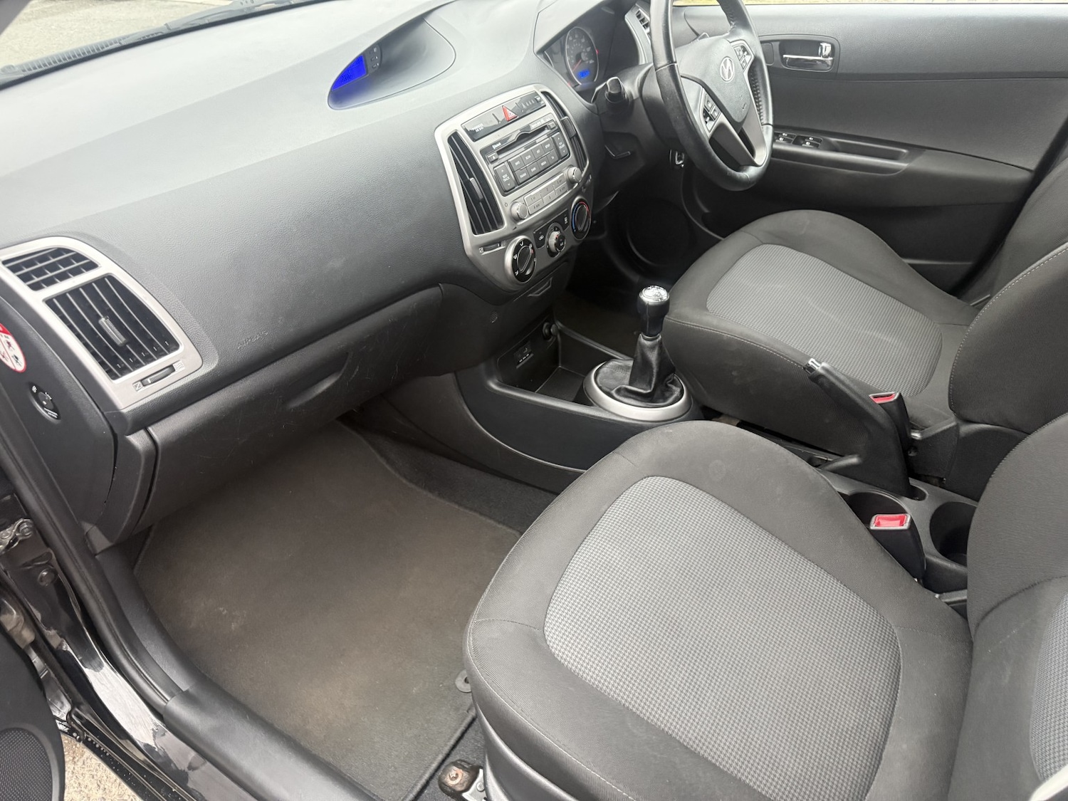 Used Hyundai i20 2013 for sale - 77921259: Photo 13