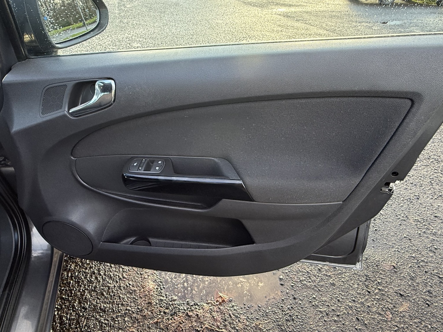 Used Vauxhall Corsa 2012 for sale - 77189397: Photo 9