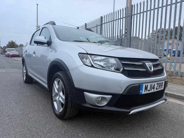 Used Dacia Sandero Stepway 2014 for sale - 76227228: Photo 16