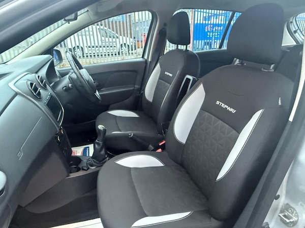 Used Dacia Sandero Stepway 2014 for sale - 76227228: Photo 17