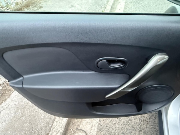 Used Dacia Sandero Stepway 2014 for sale - 76227228: Photo 19