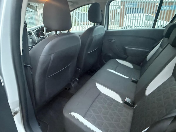 Used Dacia Sandero Stepway 2014 for sale - 76227228: Photo 21