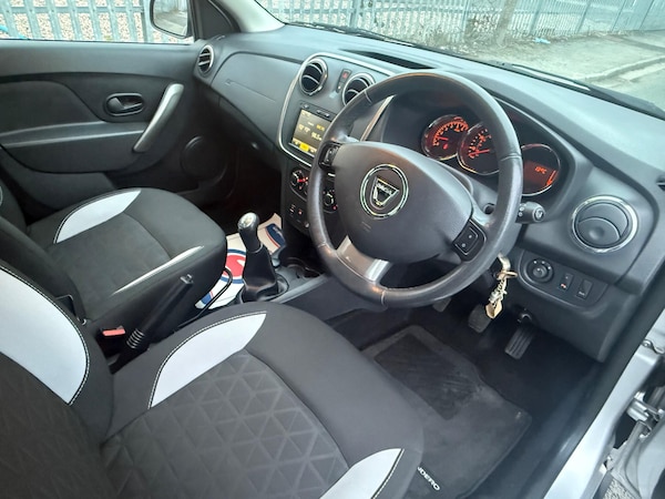 Used Dacia Sandero Stepway 2014 for sale - 76227228: Photo 28
