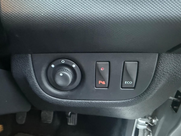 Used Dacia Sandero Stepway 2014 for sale - 76227228: Photo 31