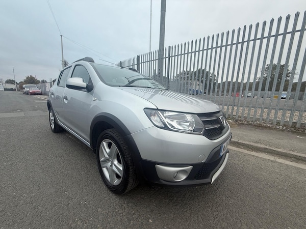 Used Dacia Sandero Stepway 2014 for sale - 76227228: Photo 3