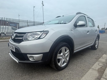 Used Dacia Sandero Stepway 2014 for sale - 76227228: Photo 4