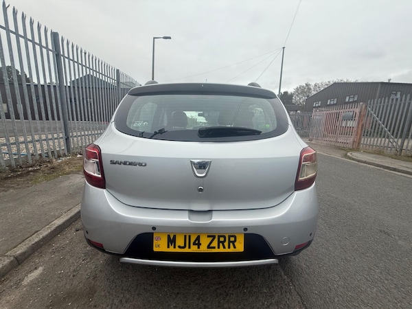 Used Dacia Sandero Stepway 2014 for sale - 76227228: Photo 8