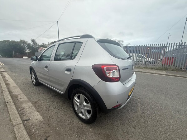 Used Dacia Sandero Stepway 2014 for sale - 76227228: Photo 9