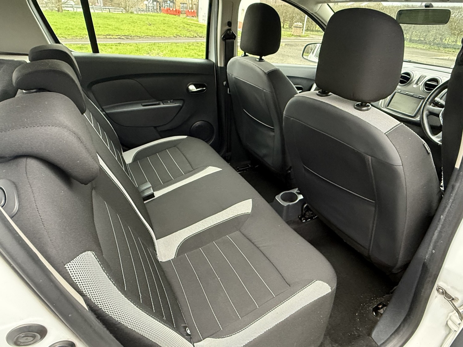 Used Dacia Sandero Stepway 2019 for sale - 77639010: Photo 11