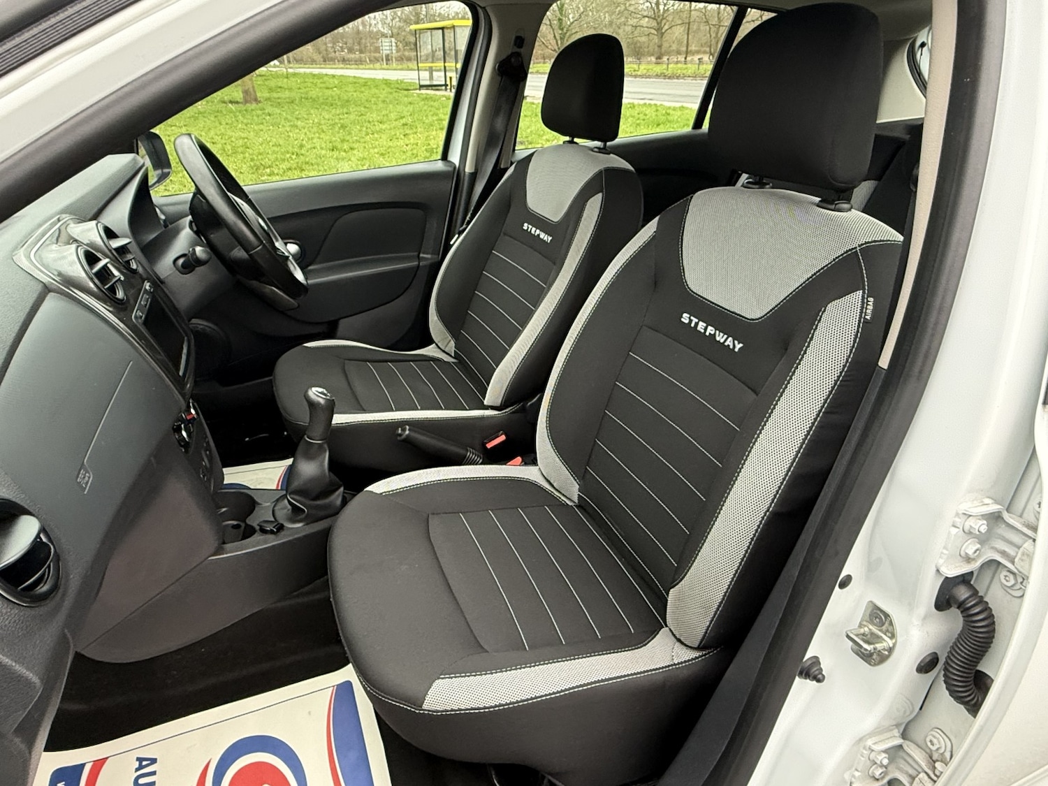 Used Dacia Sandero Stepway 2019 for sale - 77639010: Photo 16