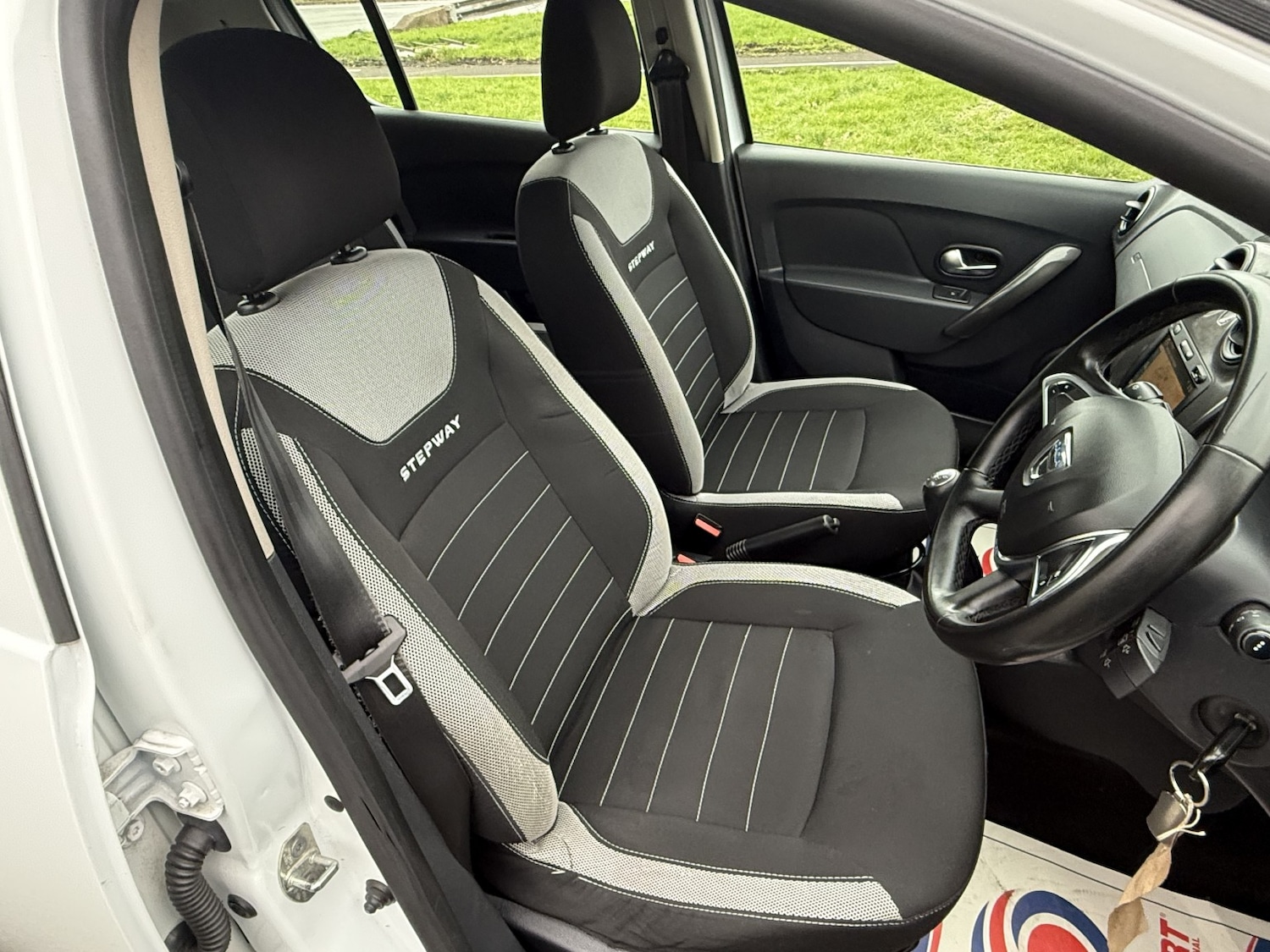 Used Dacia Sandero Stepway 2019 for sale - 77639010: Photo 25