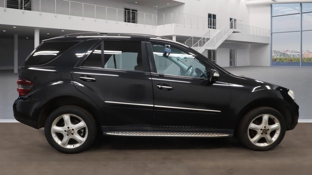 Used Mercedes-Benz M Class 2007 for sale - 77668485: Photo 5