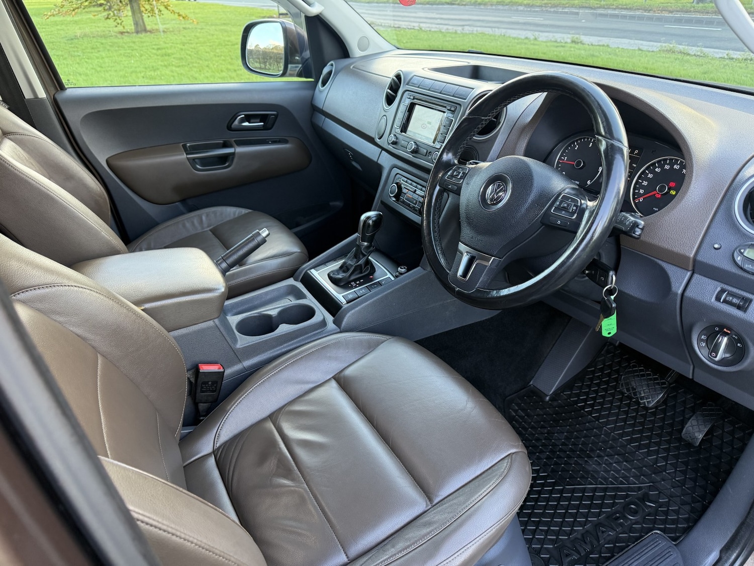 Used Volkswagen Amarok 2012 for sale - 76439875: Photo 27