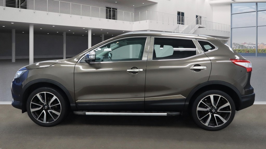 Used Nissan Qashqai 2014 for sale - 77668472: Photo 6
