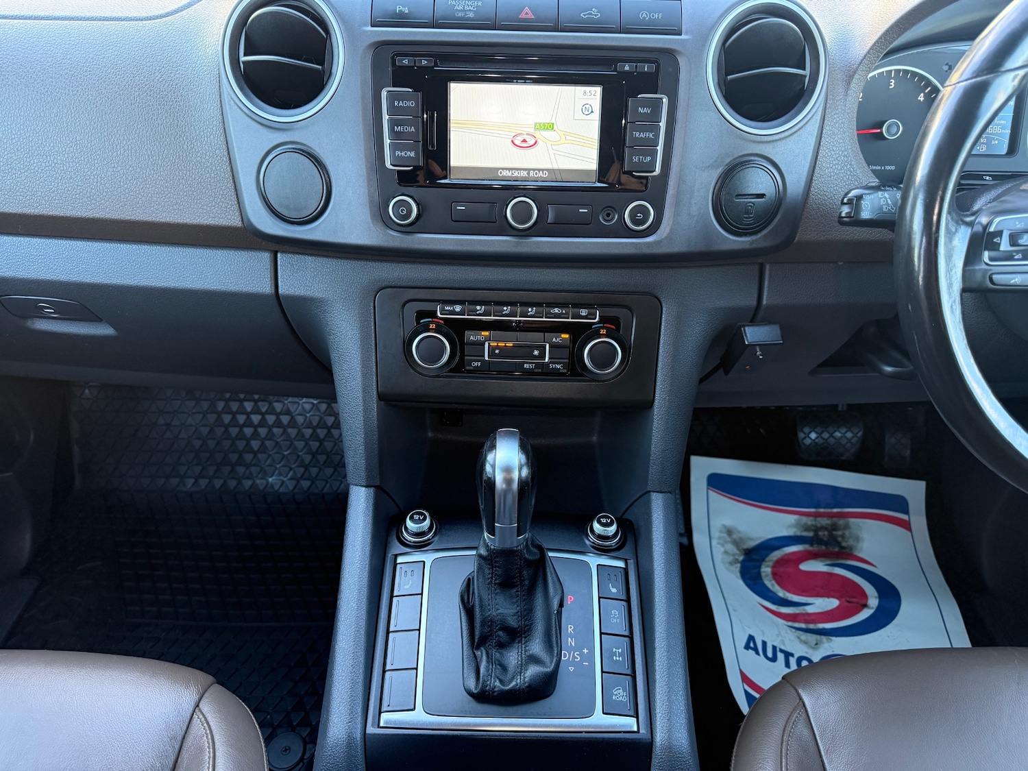 Used Volkswagen Amarok 2012 for sale - 76381982: Photo 11