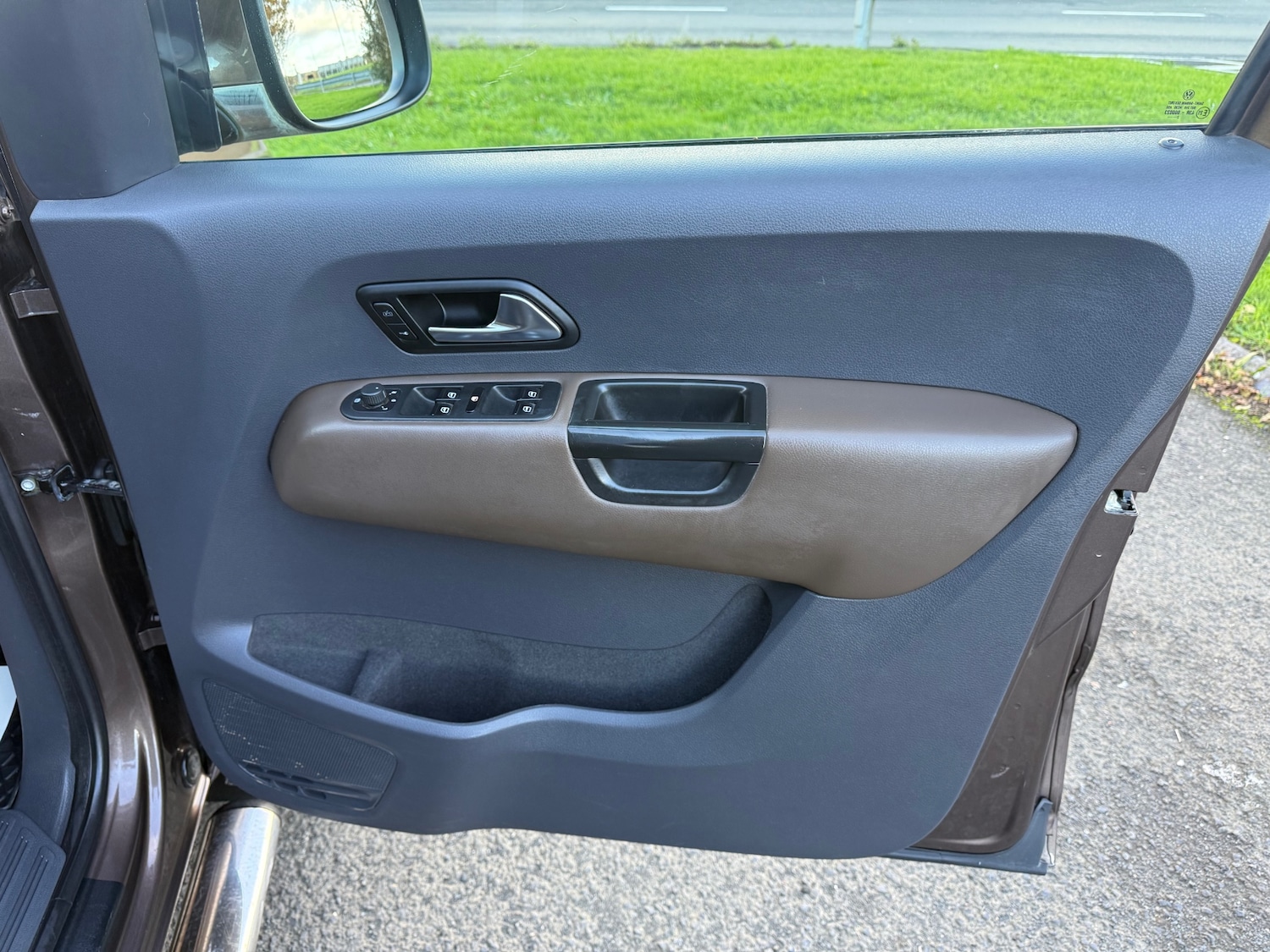 Used Volkswagen Amarok 2012 for sale - 76381982: Photo 25