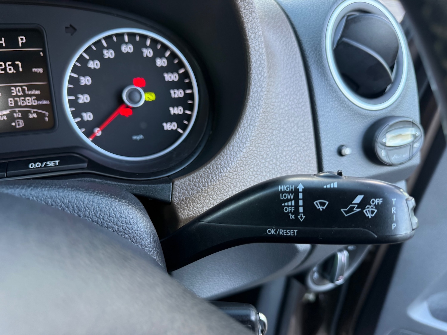 Used Volkswagen Amarok 2012 for sale - 76381982: Photo 39