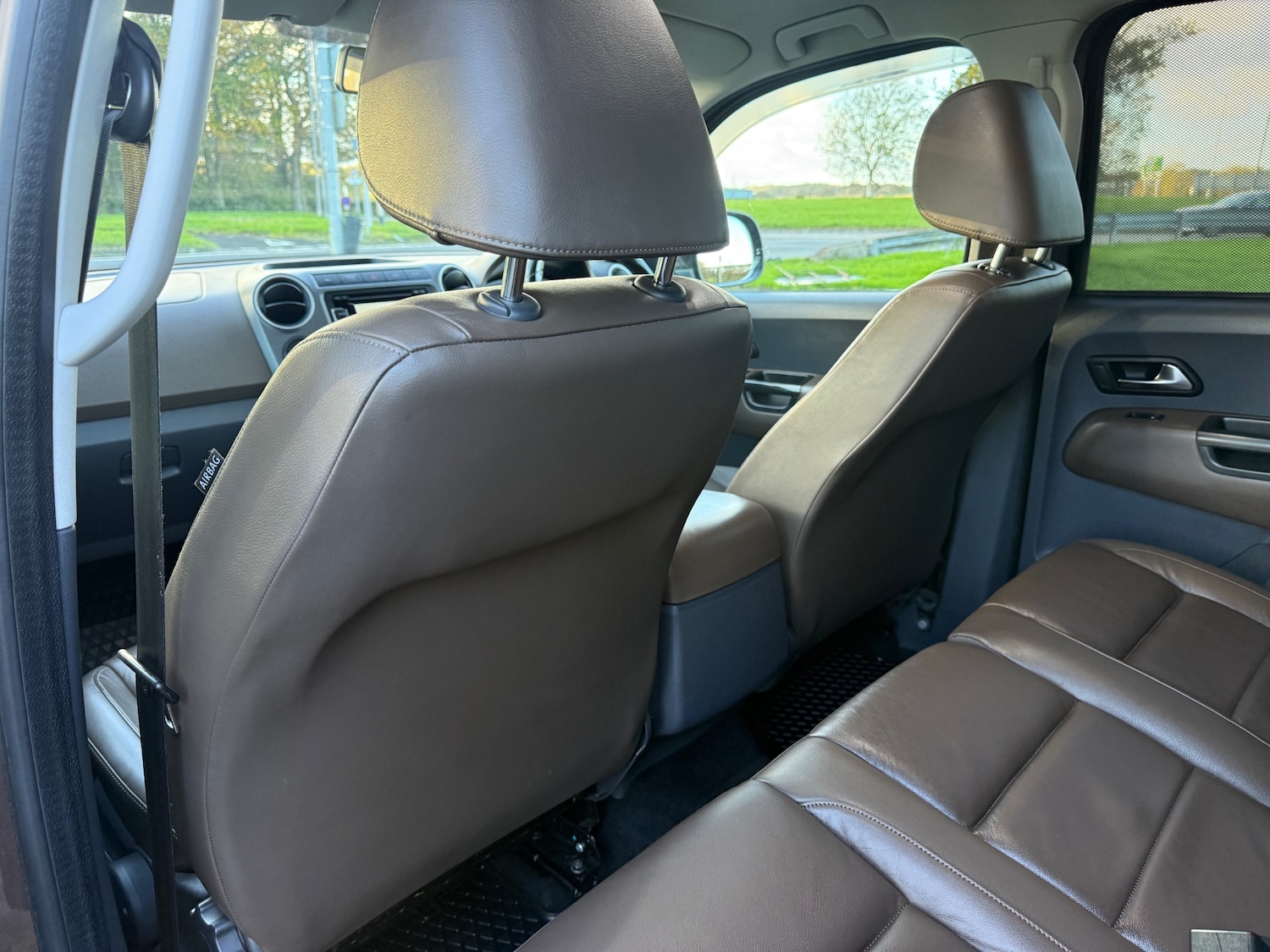 Used Volkswagen Amarok 2012 for sale - 76381982: Photo 40