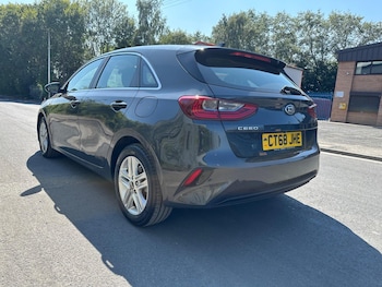 Used Kia Ceed 2019 for sale - 75614198: Photo