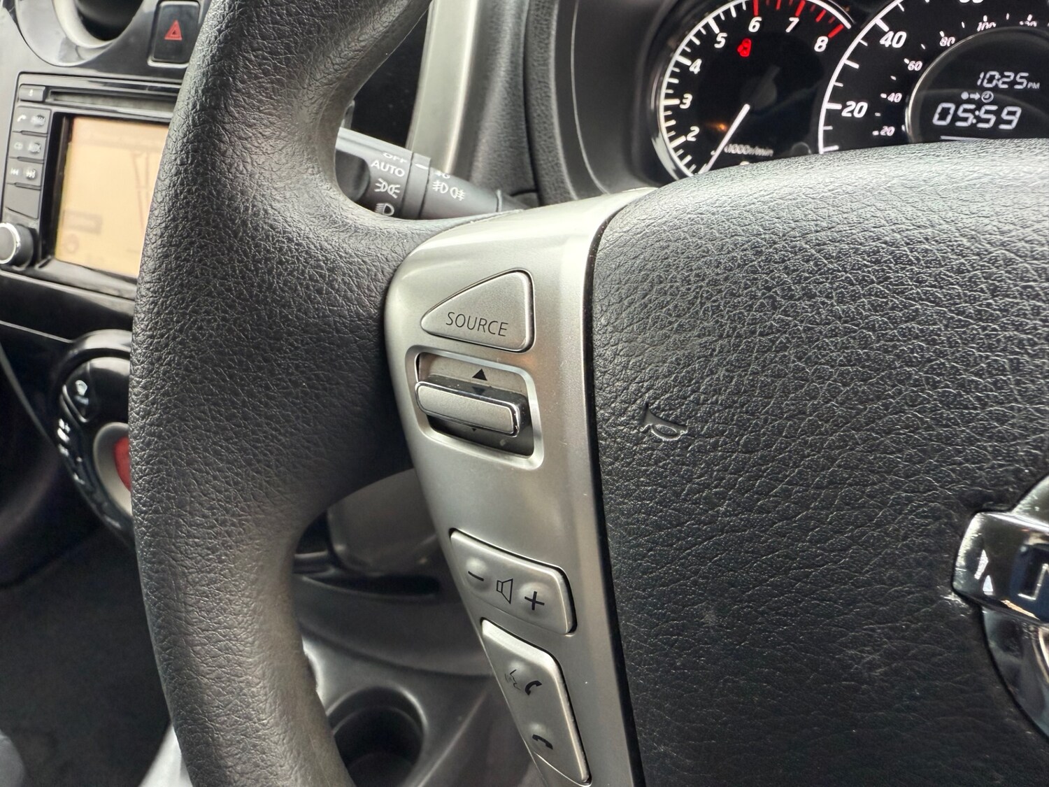 Used Nissan Note 2013 for sale - 76554062: Photo 22