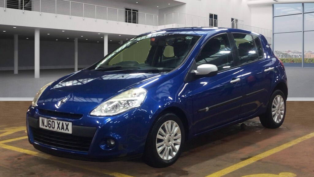 Used Renault Clio 2010 for sale - 76777243: Photo 2