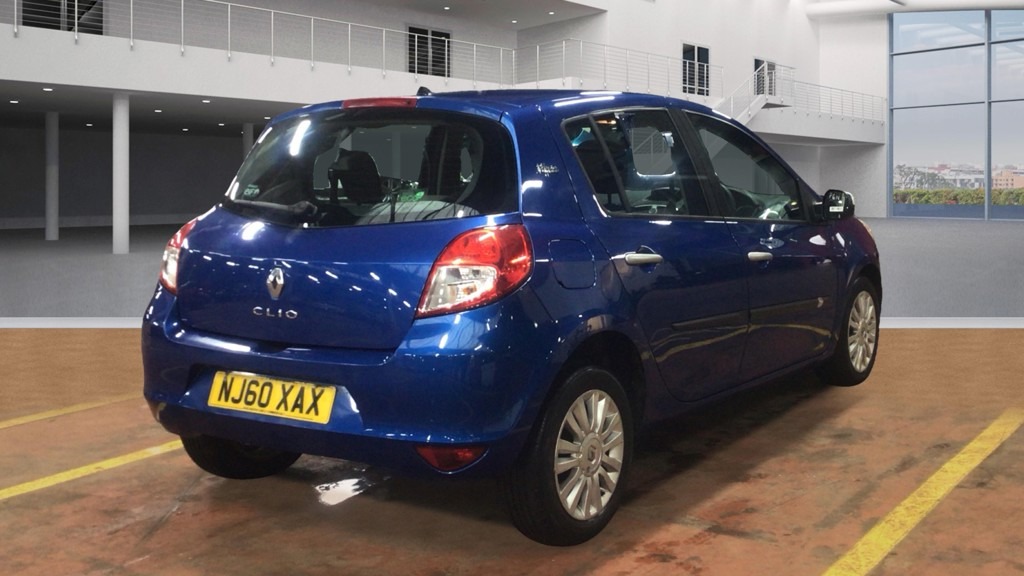 Used Renault Clio 2010 for sale - 76777243: Photo 4