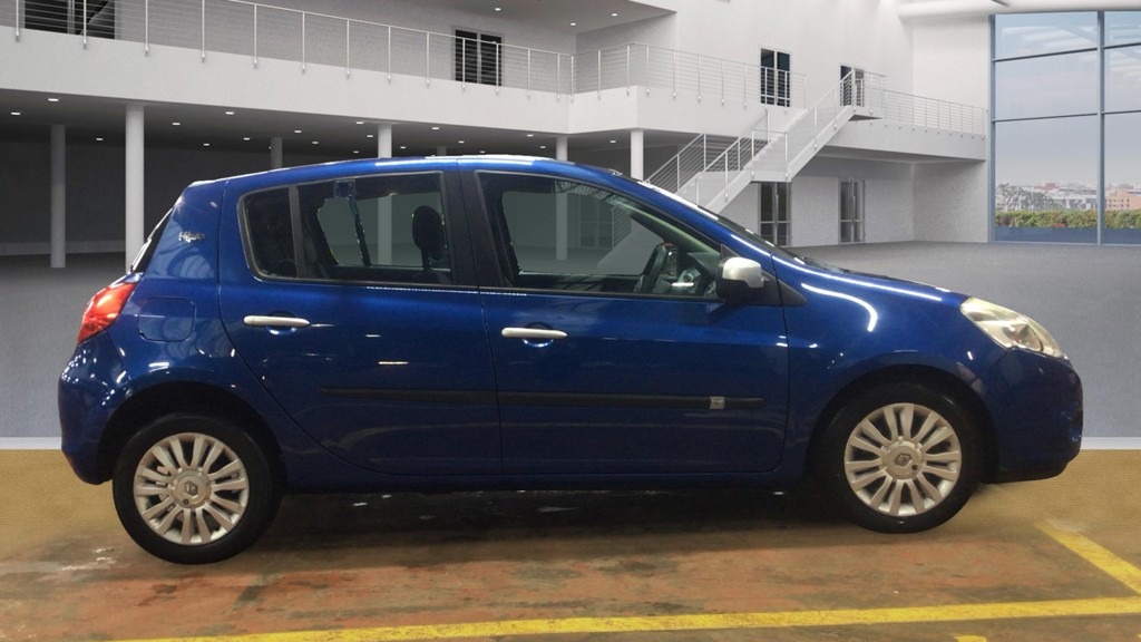 Used Renault Clio 2010 for sale - 76777243: Photo 5