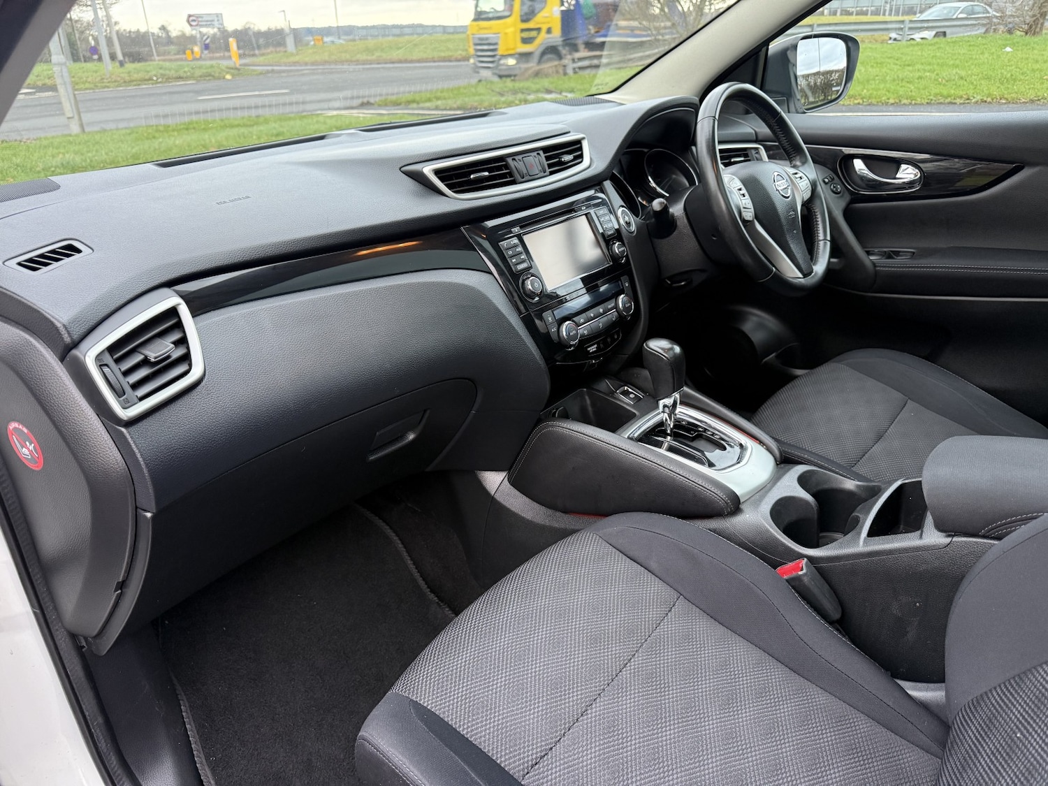 Used Nissan Qashqai 2017 for sale - 77303723: Photo 22